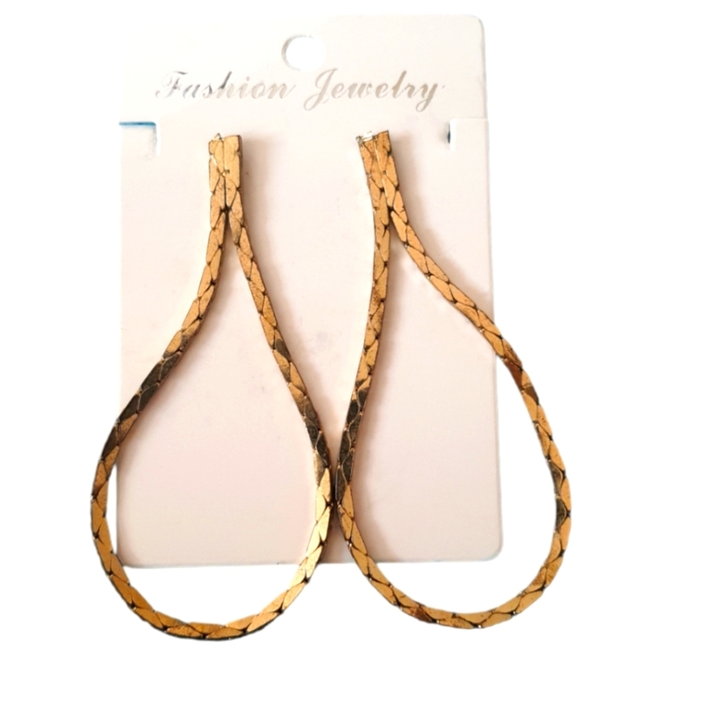GOLDTONE link style drop earrings